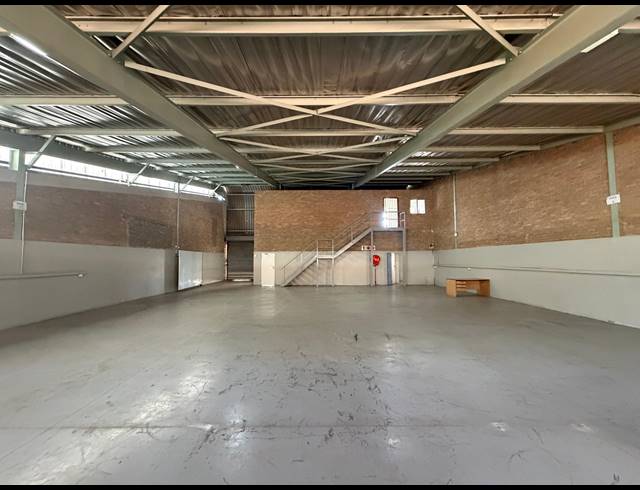 391M² WAREHOUSE FOR SALE IN HALFWAY HOUSE